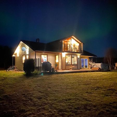 Cottage With Good Standard Next To Neiden River エクステリア 写真
