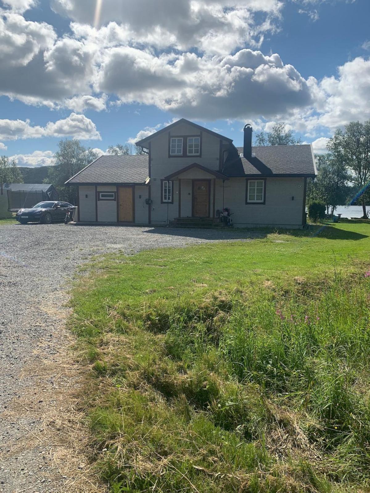 Cottage With Good Standard Next To Neiden River エクステリア 写真